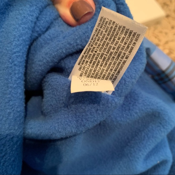 Old Navy Blue Plaid Puffy Vest - Picture 8 of 8